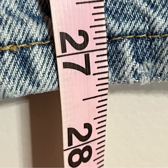 Women’s We The Free Light Wash Distressed Straight Leg Mom Jeans Size 25 - Picture 7 of 15